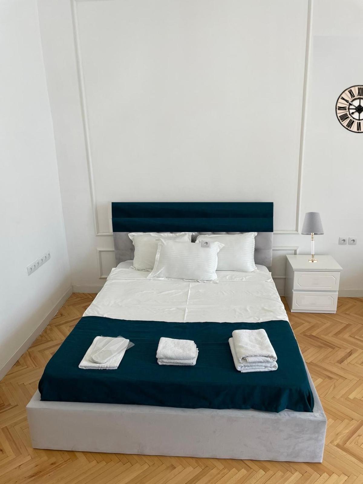 Art Hotel Tabidze Tbilisi Bagian luar foto