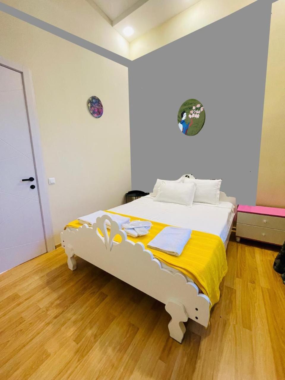 Art Hotel Tabidze Tbilisi Bagian luar foto