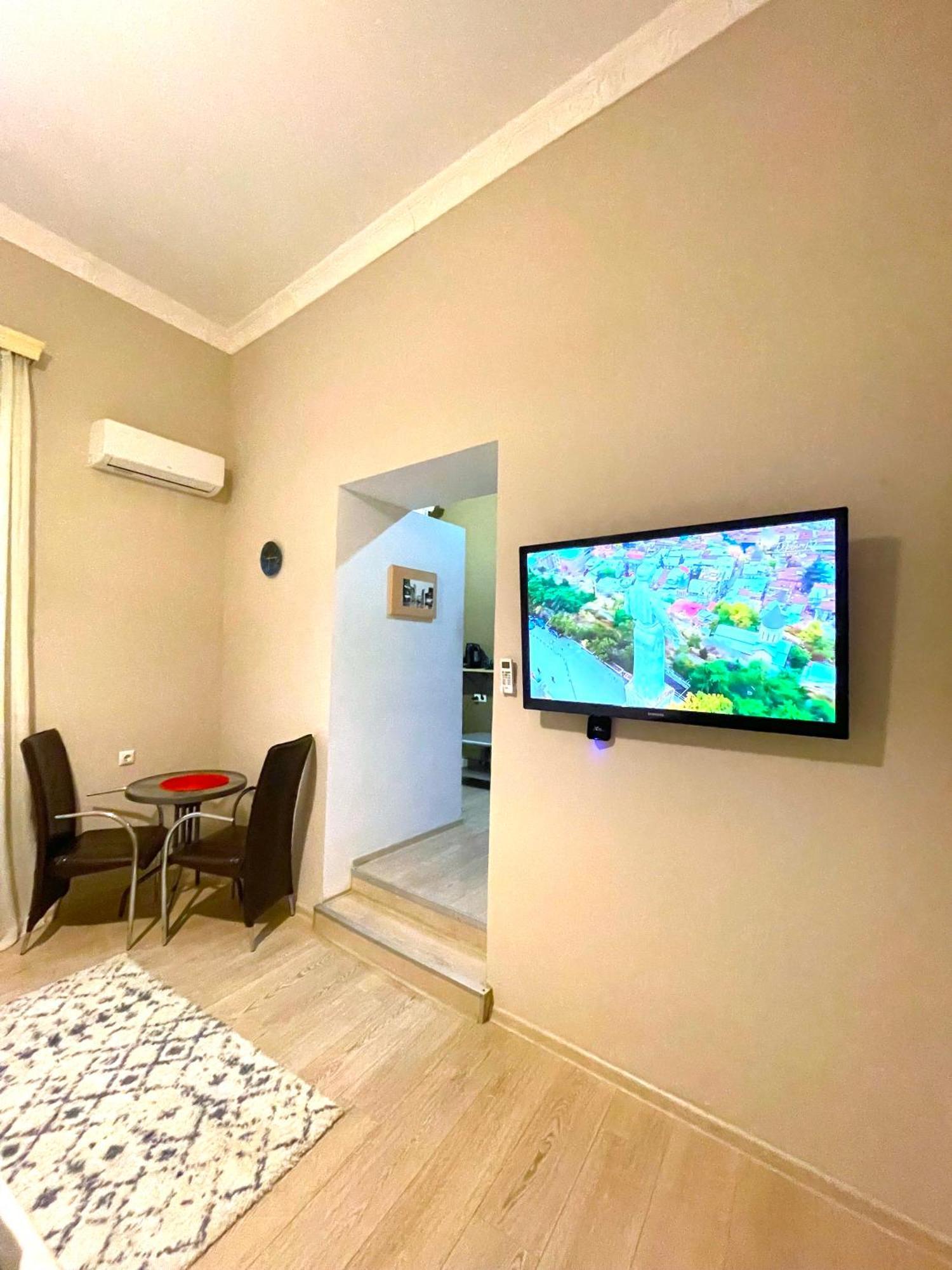 Art Hotel Tabidze Tbilisi Bagian luar foto
