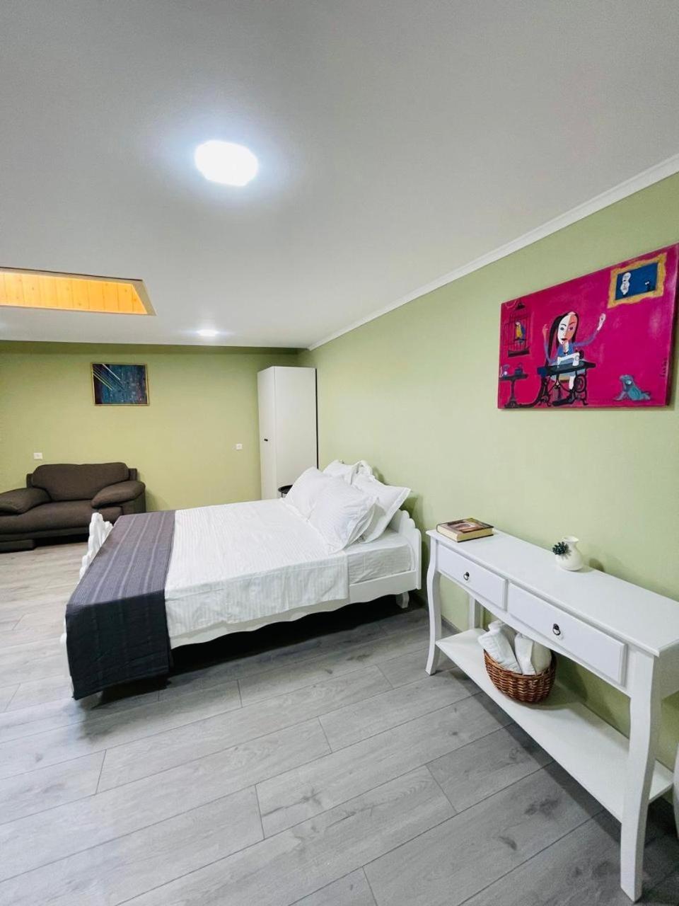 Art Hotel Tabidze Tbilisi Bagian luar foto