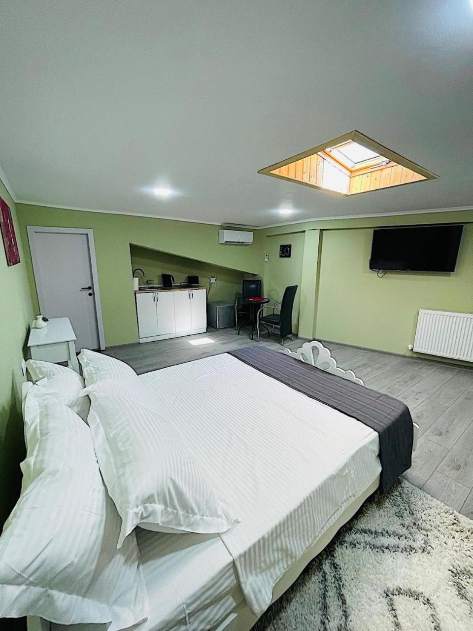 Art Hotel Tabidze Tbilisi Bagian luar foto