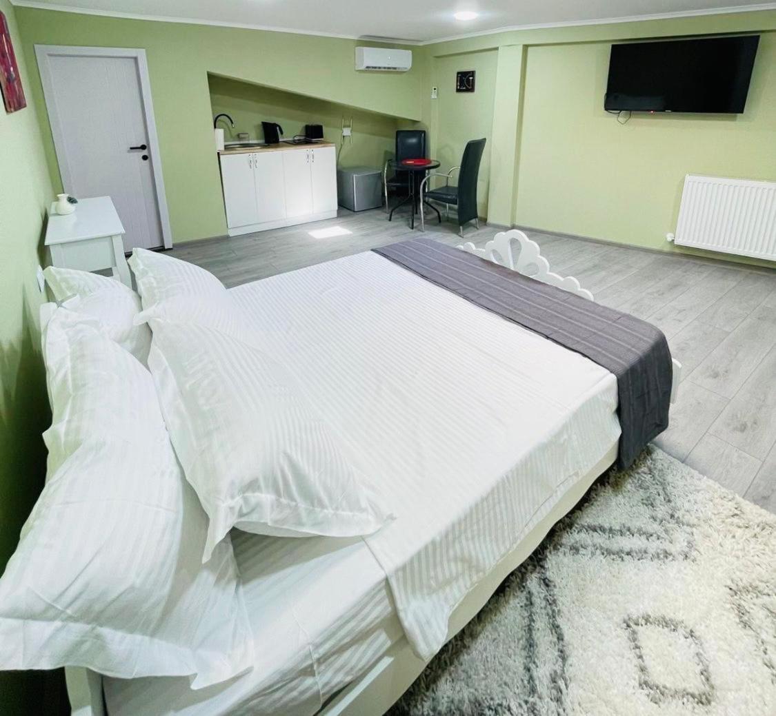 Art Hotel Tabidze Tbilisi Bagian luar foto